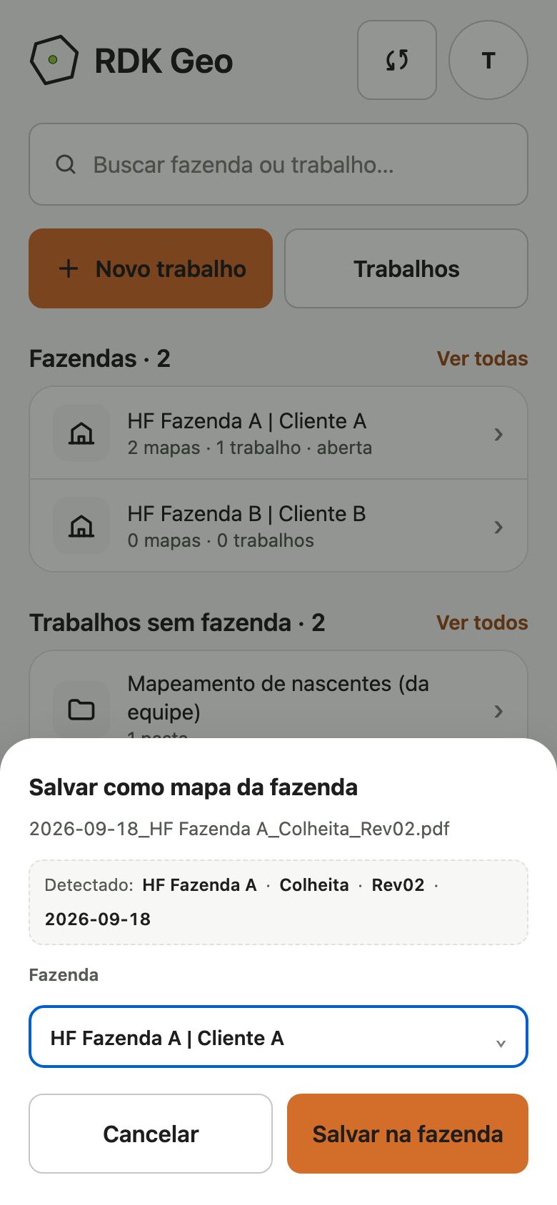 Janela Salvar como mapa da fazenda com o nome do PDF, a linha Detectado com fazenda, tipo Colheita, Rev02 e data, o campo Fazenda e os botões Cancelar e Salvar na fazenda.