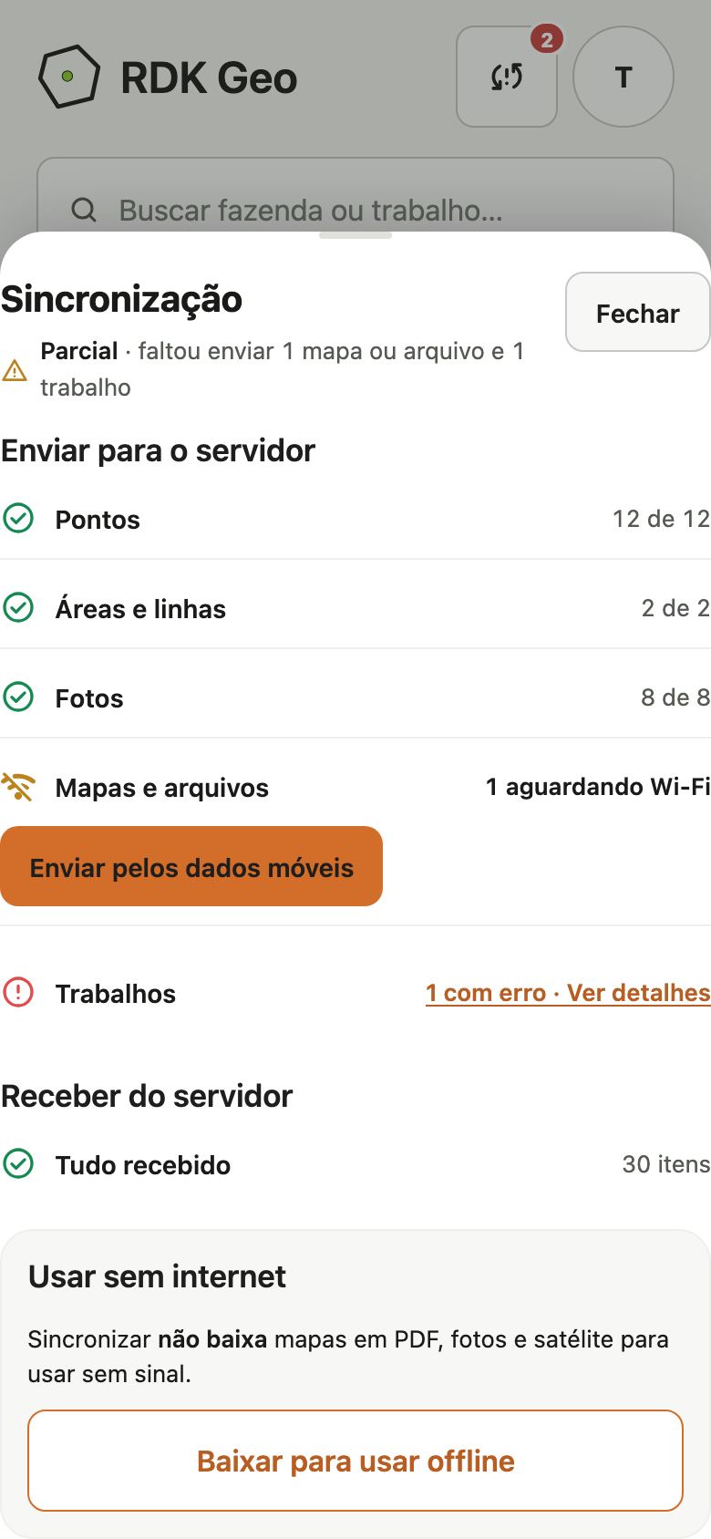 Painel Sincronização parcial: pontos, áreas e fotos enviados, Mapas e arquivos com 1 aguardando Wi-Fi e o botão Enviar pelos dados móveis, e Trabalhos com 1 erro e o link Ver detalhes.